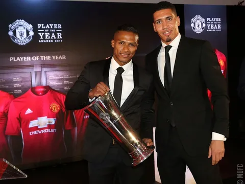 Điểm tin sáng 19/05: Valencia, Herrera xuất sắc nhất Man Utd; Liverpool "phá két" vì 5 cái tên