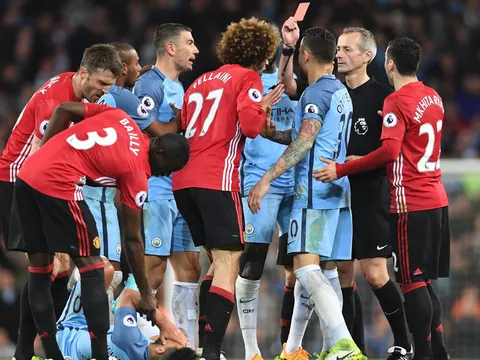 Điểm tin sáng 28/04: M.U nối dài chuỗi bất bại; Aguero hứng "gạch đá" từ Mourinho