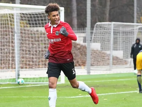 Điểm tin tối 14/08: M.U nhắm Leroy Sane 2.0; Liverpool lại nổ 'bom tấn'?