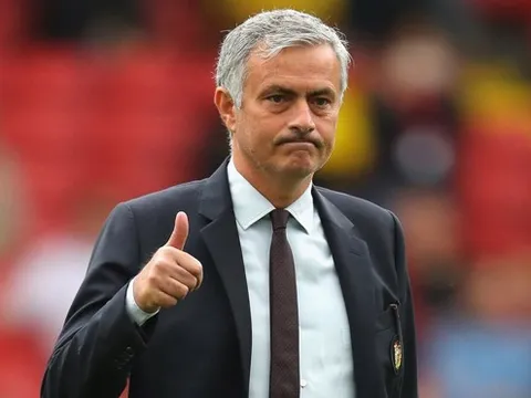 Điểm tin tối 17/04: Barca muốn có Martial, Mourinho ra 'thiết quân luật'
