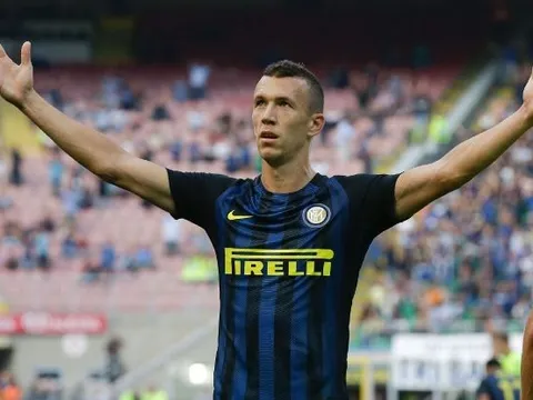 Điểm tin tối 26/07: M.U nhận cú hích vụ Perisic; Arsenal chi khủng cho sao lạ hoắc