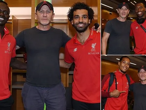 'Điệp viên 007' đột nhập phòng thay đồ Liverpool
