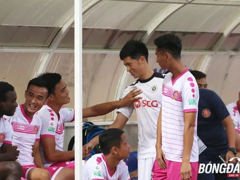 Đình Trọng, Văn Đại có hành động "lạ" với đồng đội cũ