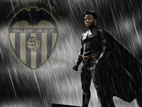 CHÍNH THỨC: 'Bat Man' Chelsea cập bến Valencia
