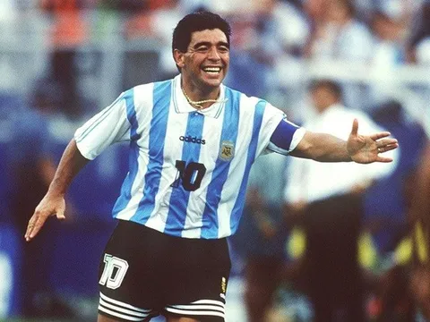 Simeone đã “đâm lén” Maradona ở World Cup 1994