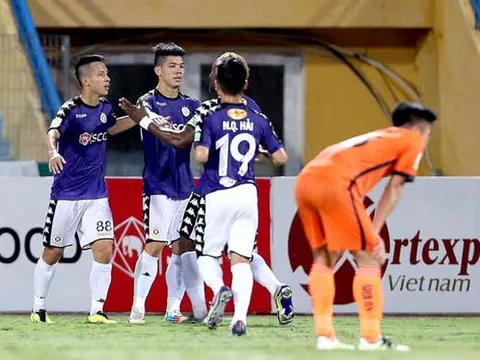 5 điểm nhấn vòng 15 V-League 2018: HAGL, Hà Nội FC lấy lại cảm hứng chiến thắng; TP.HCM lâm nguy