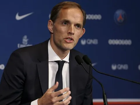 "Đổ bê tông" hàng thủ, PSG nhắm mua hai trung vệ thép Ngoại Hạng Anh