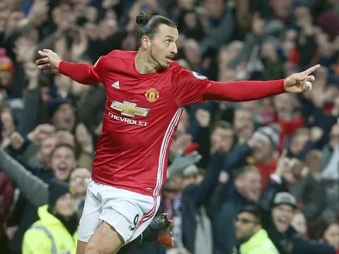 Đội hình đáo hạn hợp đồng hay nhất Ngoại hạng Anh: Siêu tiền đạo Ibrahimovic