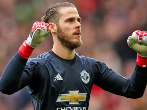 Đội hình kết hợp derby Manchester: Không chỗ cho Pogba và Sanchez