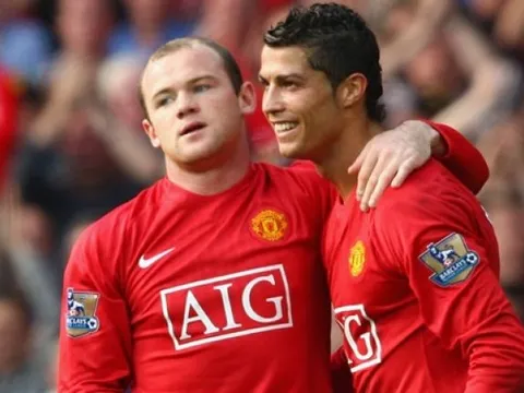 Đội hình kết hợp Man Utd '08 vs Man City '10: Sắc đỏ lấn át!