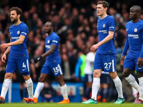 Đội hình tệ nhất vòng 32 Premier League: Tràn ngập sắc xanh!