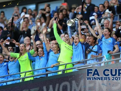 Đội hình toàn mỹ nhân của Man City vô địch FA Cup