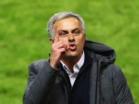Đối thoại Jose Mourinho: "Tái tạo Man Utd là công việc khó nhằn"