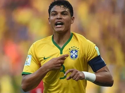 Đội trưởng PSG bất ngờ "thả thính" đội bóng cũ