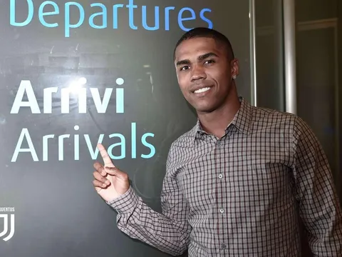 Douglas Costa CHÍNH THỨC đến Juventus