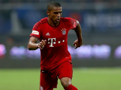 Douglas Costa và những bước chạy thần tốc