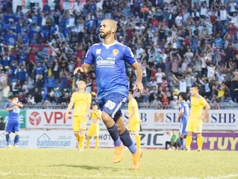 Phan Văn Đức ghi bàn, SLNA vẫn không thể thắng ĐKVĐ Quảng Nam
