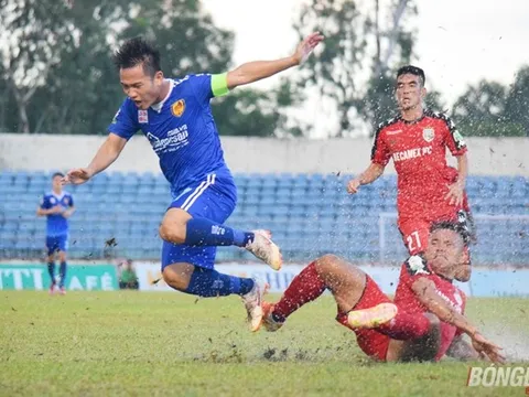 Thanh Trung và Tiến Linh thay nhau lập hat-trick, Quảng Nam chia điểm kịch tính