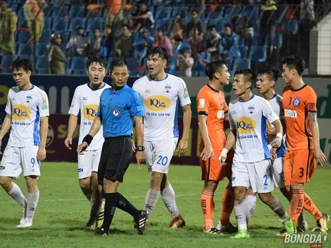 HLV Minh Phương “sốc” vì HAGL đá xấu, tiểu xảo