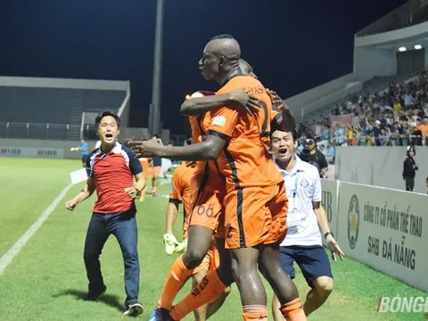 Đức Chinh ghi bàn, SHB Đà Nẵng "chết đi sống lại" tại Hòa Xuân