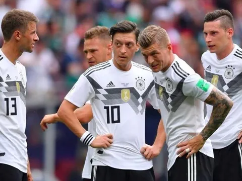 Đức bị loại - Lời nguyền nhà vô địch World Cup lại linh ứng