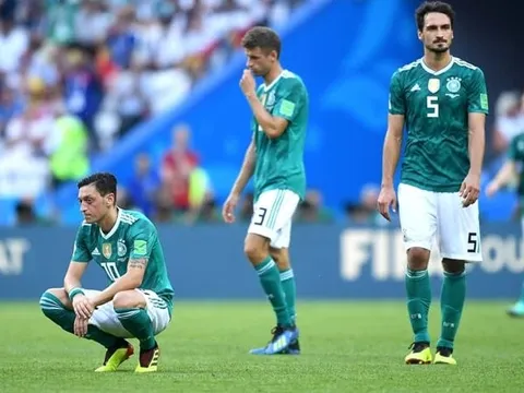 Đức bị web người lớn xóa sổ vì rời World Cup sớm