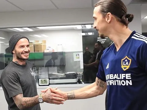 Được Beckham cổ vũ, Ibra vẫn không thể giúp LA Galaxy thoát thua