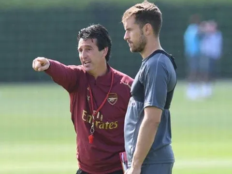 Emery giục Arsenal CHỐT thỏa thuận với tiền vệ 27 tuổi