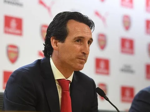 Sau tất cả, Emery đã lên tiếng ủng hộ học trò sau scandal phân biệt chủng tộc