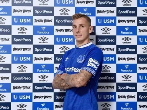 Tân binh của Everton bất ngờ khuyên Yerry Mina từ chối M.U