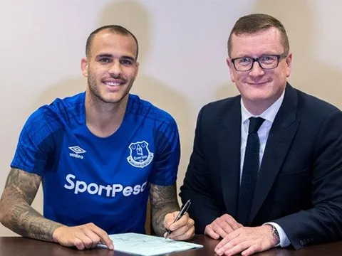 Everton CHÍNH THỨC công bố tài năng La Masia, Sandro Ramirez