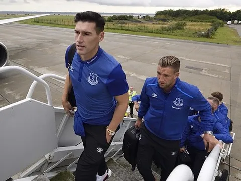 Everton thiếu vắng tinh binh trong ngày đến châu Phi du đấu