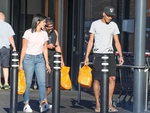 Fabinho bắt đầu cuộc sống mới ở Liverpool