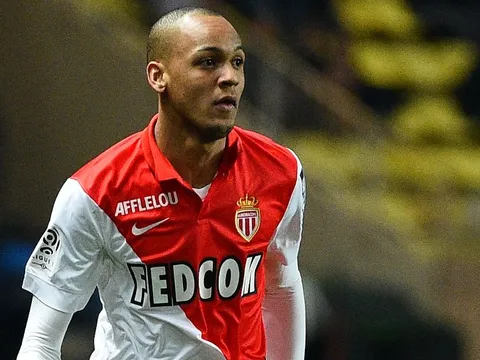 Fabinho: Mục tiêu theo đuổi của hai đại gia thành Manchester