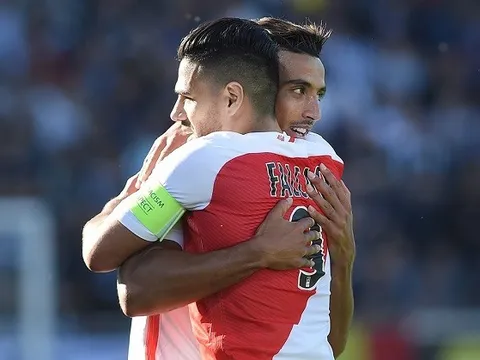 Falcao nổ súng, Monaco may mắn đả bại Angers