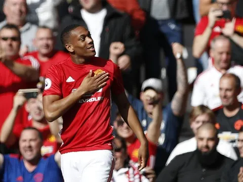 Fan Man United cầu xin Mourinho đừng bán Martial