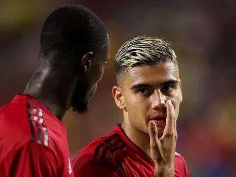 Fan Man Utd bất bình với Jose Mourinho chỉ vì cầu thủ này