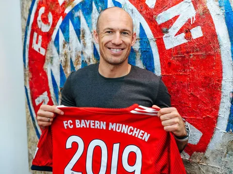 Bayern Munich trói chân Arjen Robben đến năm 2019