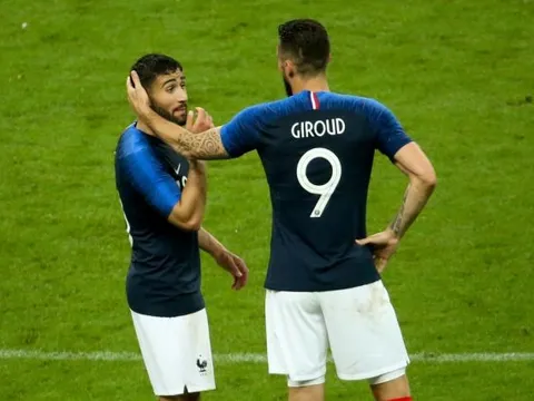 Hazard, Giroud đồng loạt ra tay đưa Fekir về Stamford Bridge