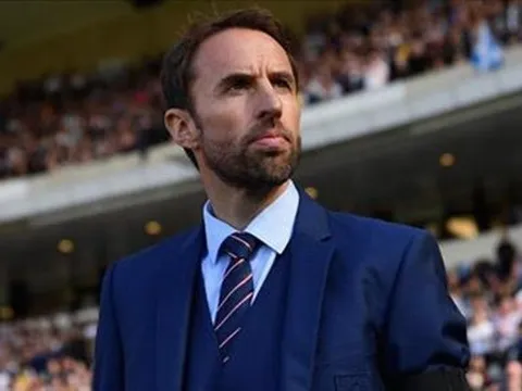 HLV Southgate: "Chúng tôi chưa sẵn sàng cho việc xách vali về nước"
