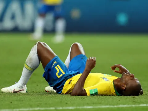 Fernandinho 'báo hại', Brazil dừng bước tại World Cup