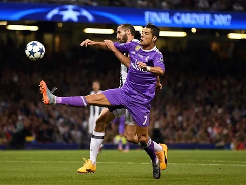 Chiellini: 'Juve cần sự giúp sức của thần may mắn để ngăn cản CR7'