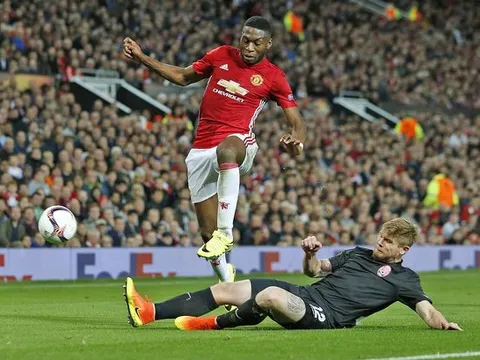 Fosu-Mensah, "bệnh binh" mới nhất của Man Utd