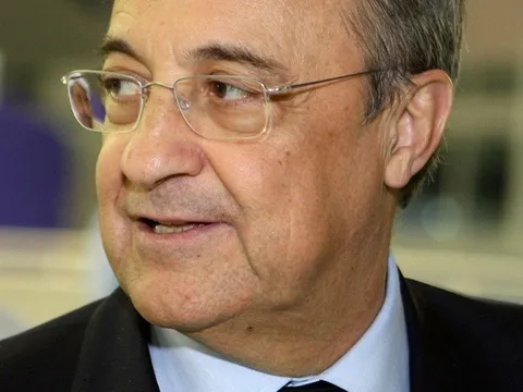 Florentino Perez: Bố già thì sao, vì Zidane là Vua bóng đá