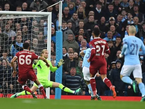 Liverpool ngược dòng trước Man City, Ferdinand vẫn phải chê một cái tên