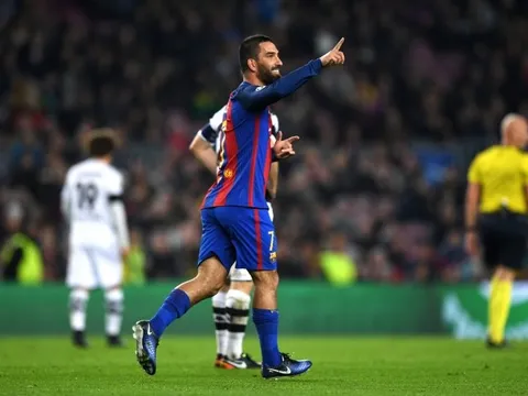 Galatasaray quyết đưa Arda Turan hồi hương