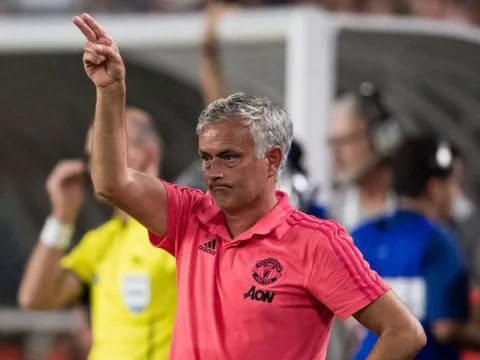 Gặp khó vụ Perisic, Mourinho tạm hài lòng với phương án 2
