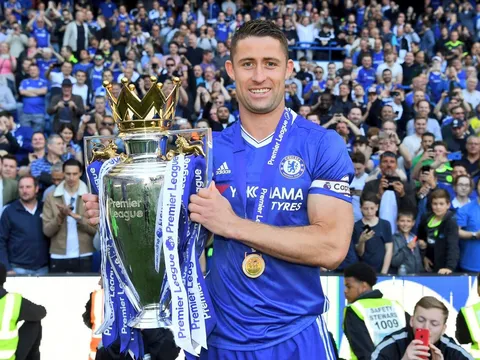 Gary Cahill: Arsenal suýt mua được tôi