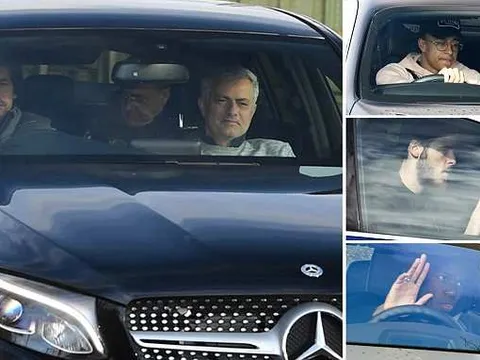Gạt tin đồn, Mourinho thong thả đến sân tập Man Utd