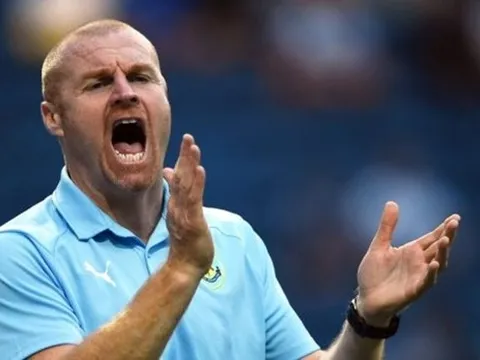 Chiến thắng ở vòng loại thứ hai Europa League, HLV Sean Dyche "phấn khích" tột độ